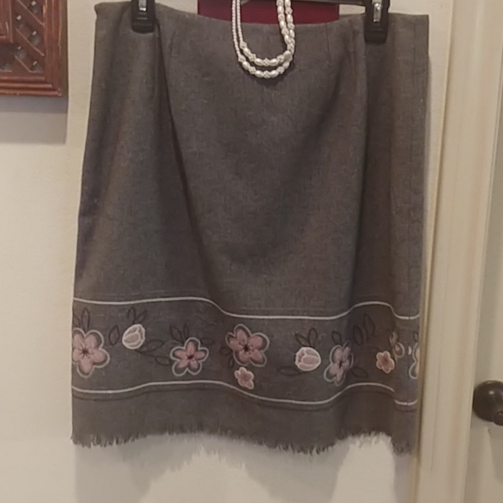 Loft skirt